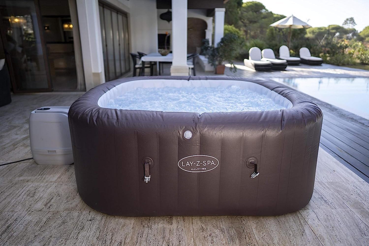 St. Moritz Hot Tub | Bestway SaluSpa | Inflatable Round Spa